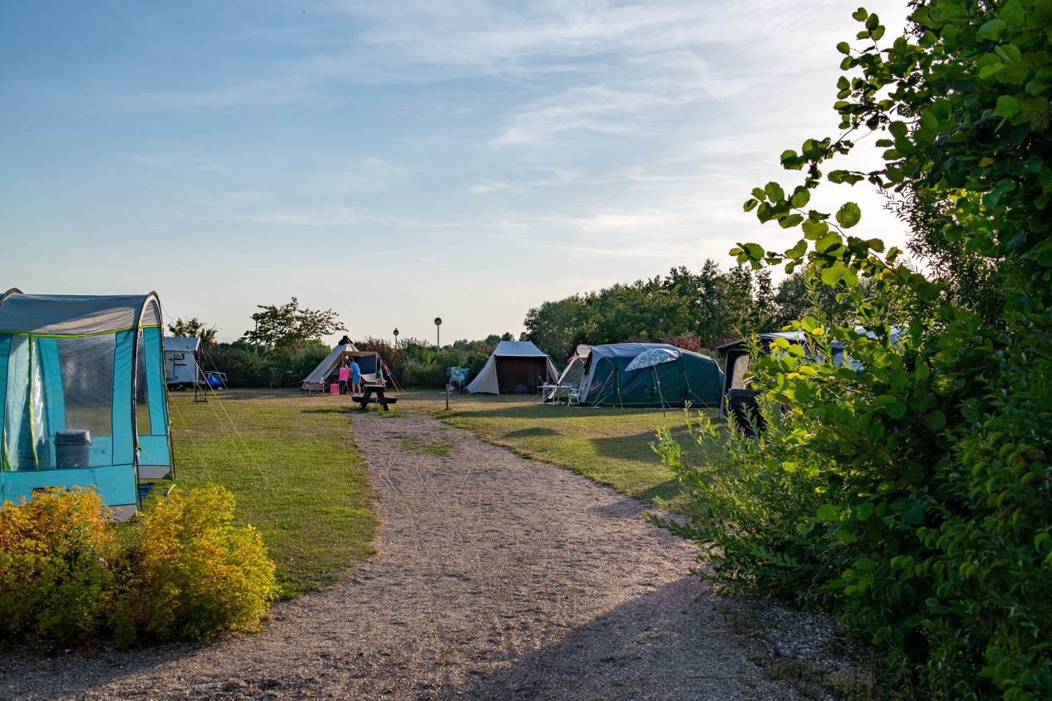 Caravans op het veld